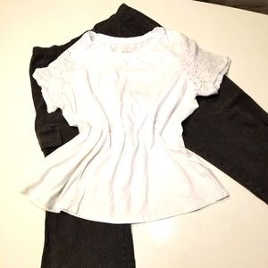 White Short Sleeve T Shirt W Lace Detail Sleeve XL